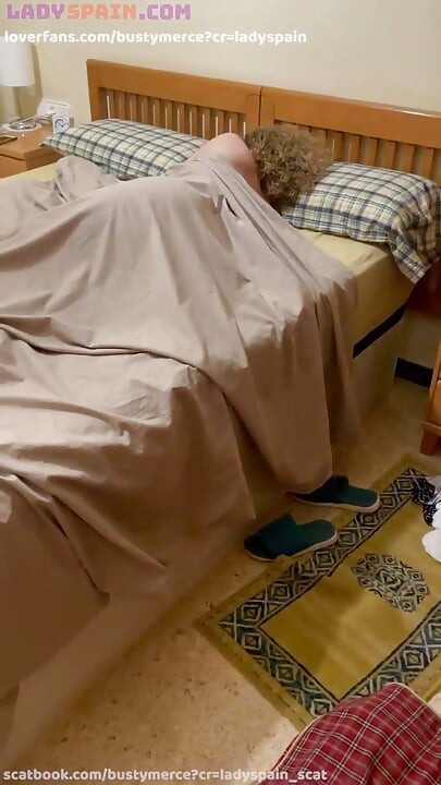 Merce Wakes up Super Horny and Touches Herself