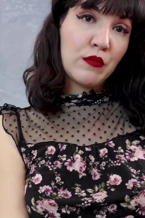 Step mommy taboo ass licking virtual sex pov