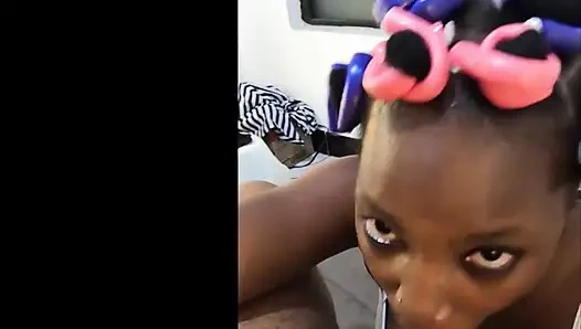 Bir kaput giymeli miyim çok sevimli hissediyorum ve aynı zamanda edepsiz ateşli sikişiyorum sikini emerken seksi koltuk altımı kokla - jhodez1