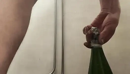 İsveçli kadın kılıklı anal büyük zenci için hazırlanıyor