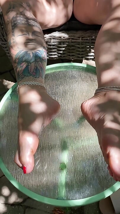 Aunt Lets Her Nephew Film Her Soft, Perfect MILF Soles