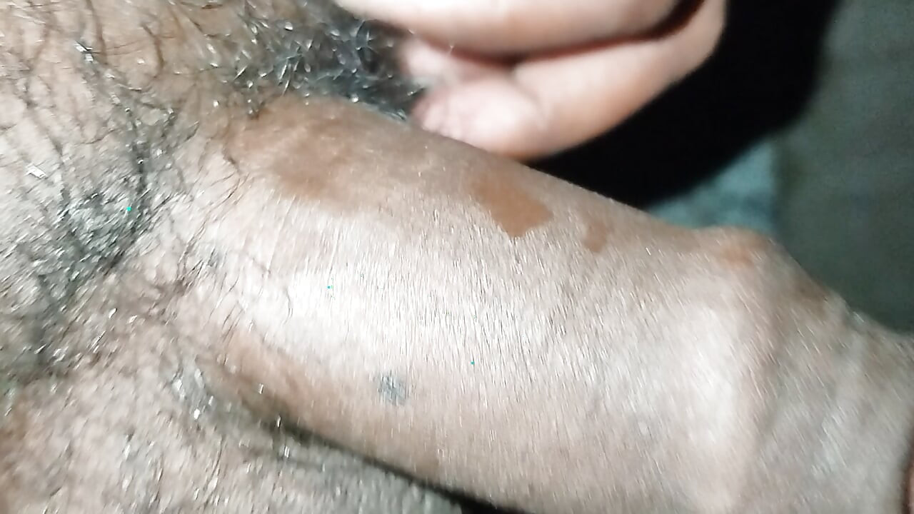 밤에 자지가 서 있었다