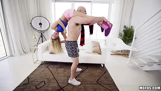 Dont Break Me - Cute Blonde Spinner Khloe Kapri Has No Fear, Even When It Comes to Jmac's Massive Cock