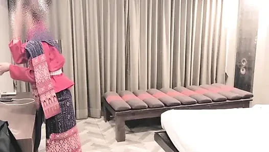 Hinter den kulissen thailändisches e-san-kleid
