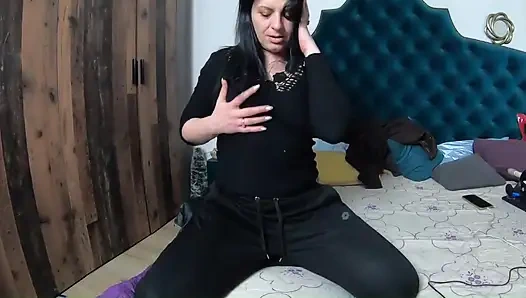 Doppeltes vergnügen mit milfycalla Episode 42 von 47 solo leder necken & intensiver orgasmus