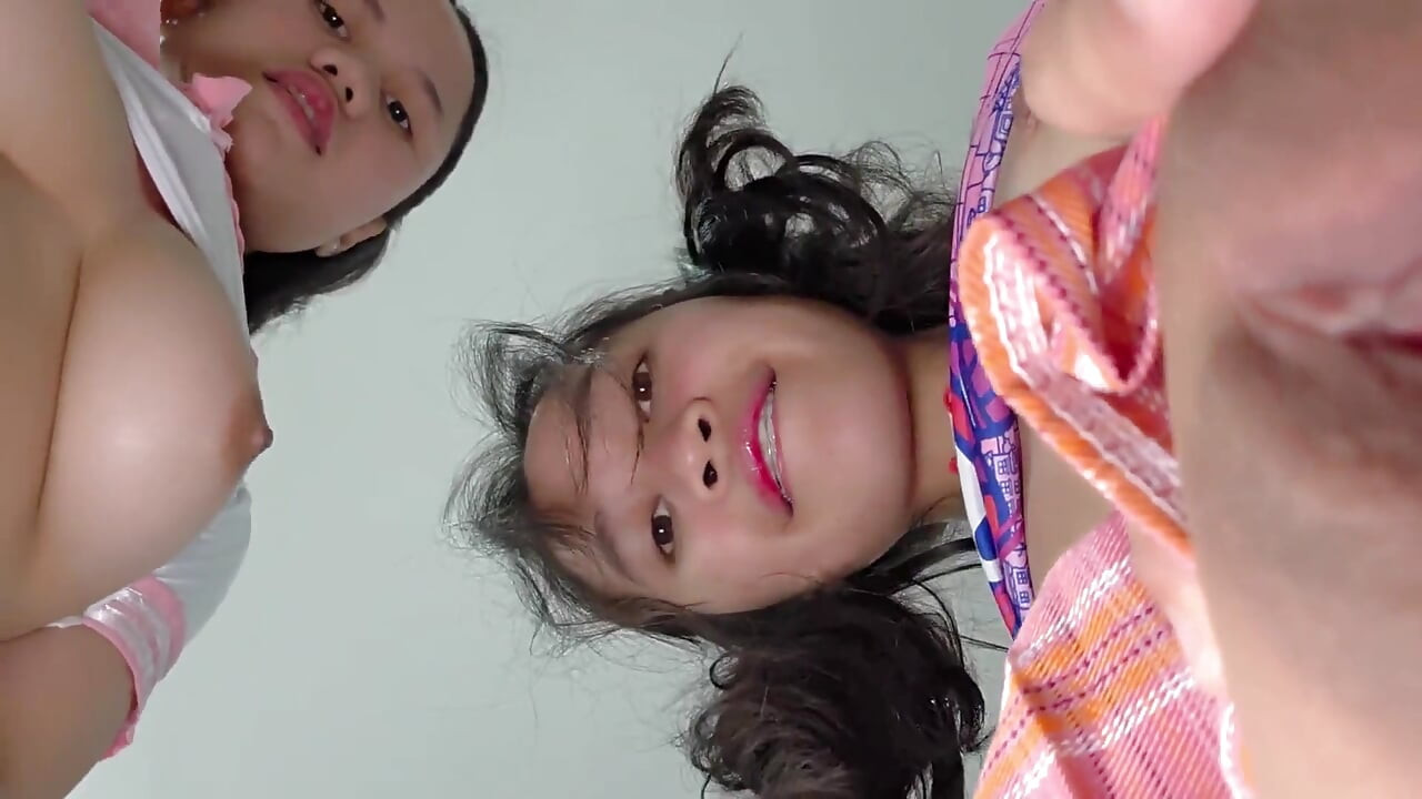 내 쪼이는 의붓여동생을 쭉 뻗어