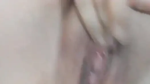 Ich masturbiere allein im haus, während mein freund bei der arbeit ist