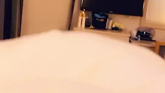 Быстрый утренний минет и глотание спермы в видео от первого лица