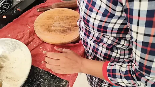 Hintli güzel kız sıkı ilk kez xxx videolar, desi güzel köylü kız seks videoları
