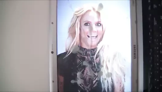 Britney Spears boşalma anısına 55