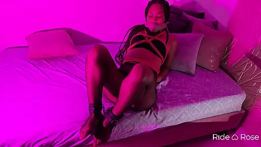 Ne kadar çok görürsen, ona bakmayı bırakmak o kadar zor