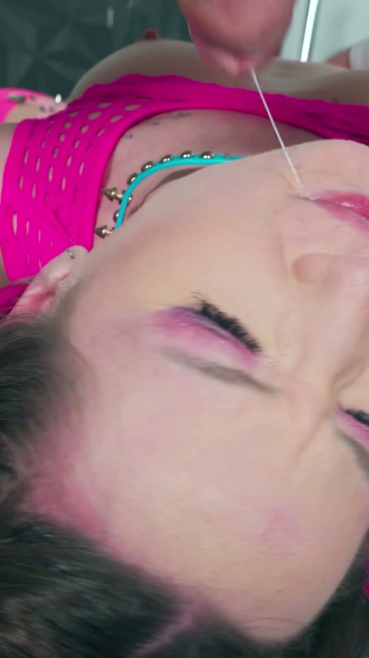 Kate gets extra lesson with deepthroat and she likes it | Clip 2