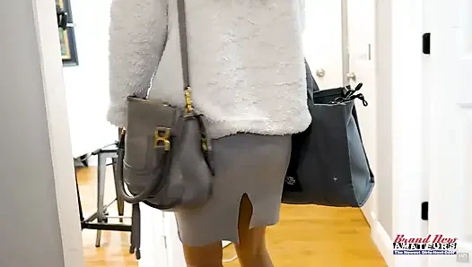 Azgın dövmeli büyük memeli orta yaşlı seksi kadın Parker esmer oyuncaklar ve göt sikişi!