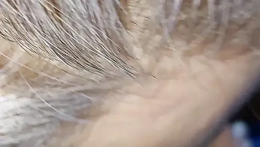 meine haarige muschi war am ende wirklich nass