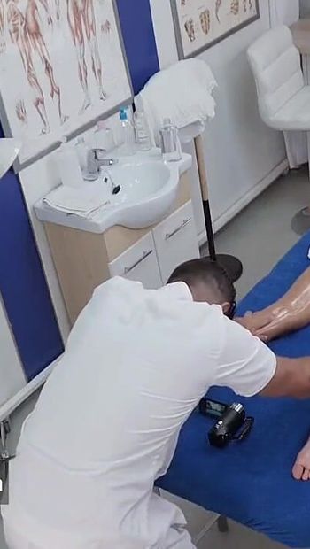 Deslumbrante latina peituda apaixonada oleada fodida e gozada dentro depois de massagem erótica quente