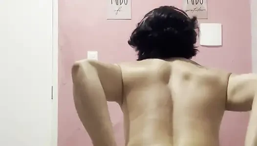 Çıplak kadın nine vücut geliştirmeci striptiz