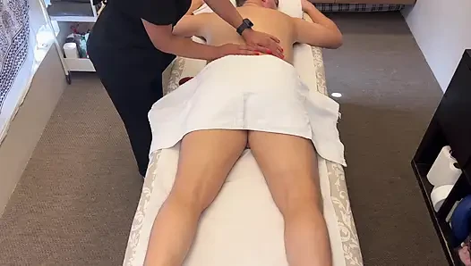 The Happy Ending is a Blowjob !