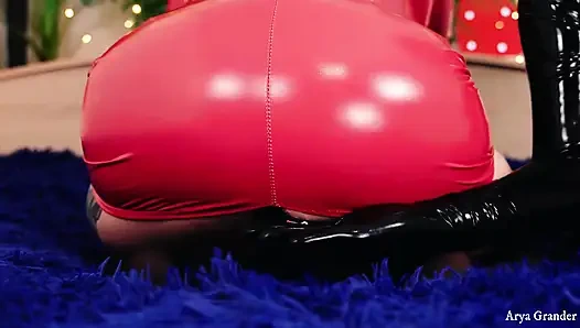 Женское доминирование, великанша в латексе, лесбиянки из ПВХ, Arya Grander в видео от первого лица