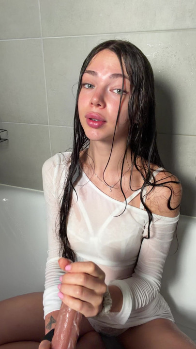 Im drepping wet and giving this dildo a slow soapy handjob
