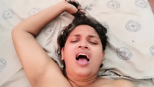 Desi stiefmutter will ihre Vergina mit ihrem stiefsohn teilen
