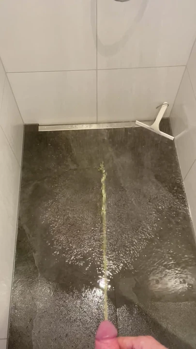 Pee in Shower