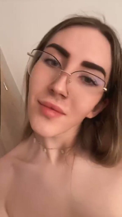 Trans girl cumshot