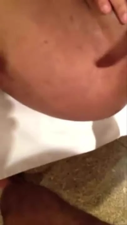 travesti CARLA BRASIL transando sem camisinha creampie