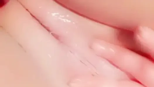 Who comes to lick me? 😋