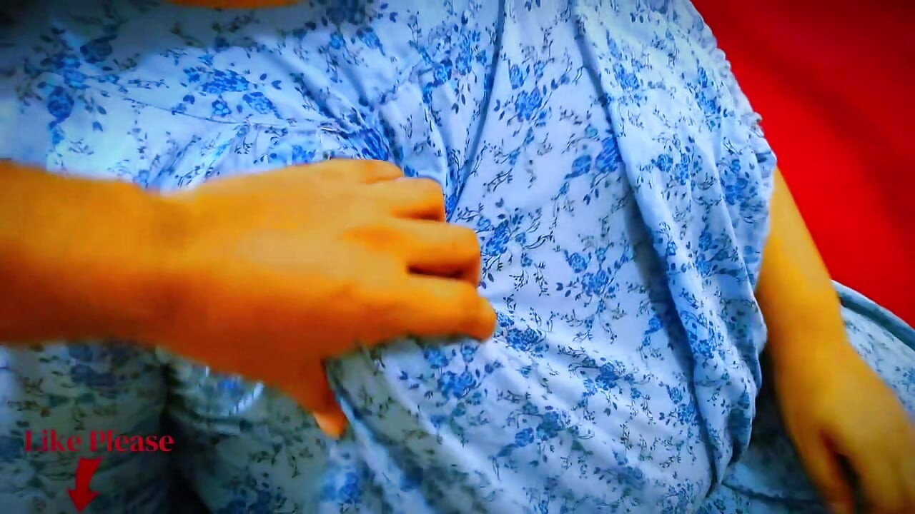 Egyptská sexy žena ošukaná nejlepším přítelem jejího syna!