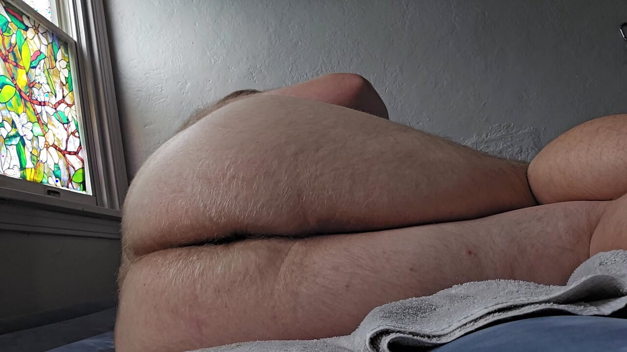 Chubby White Daddy tries vibrating dildo