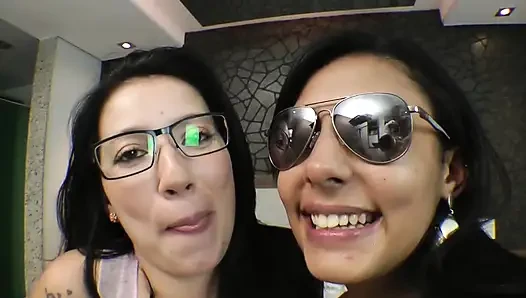 Ciuman panas oleh putri misterius dan siswa cici