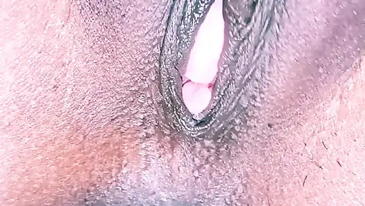 Homemade fucking video with wife.Hot and sexy she is. It's very very nice for fuck.