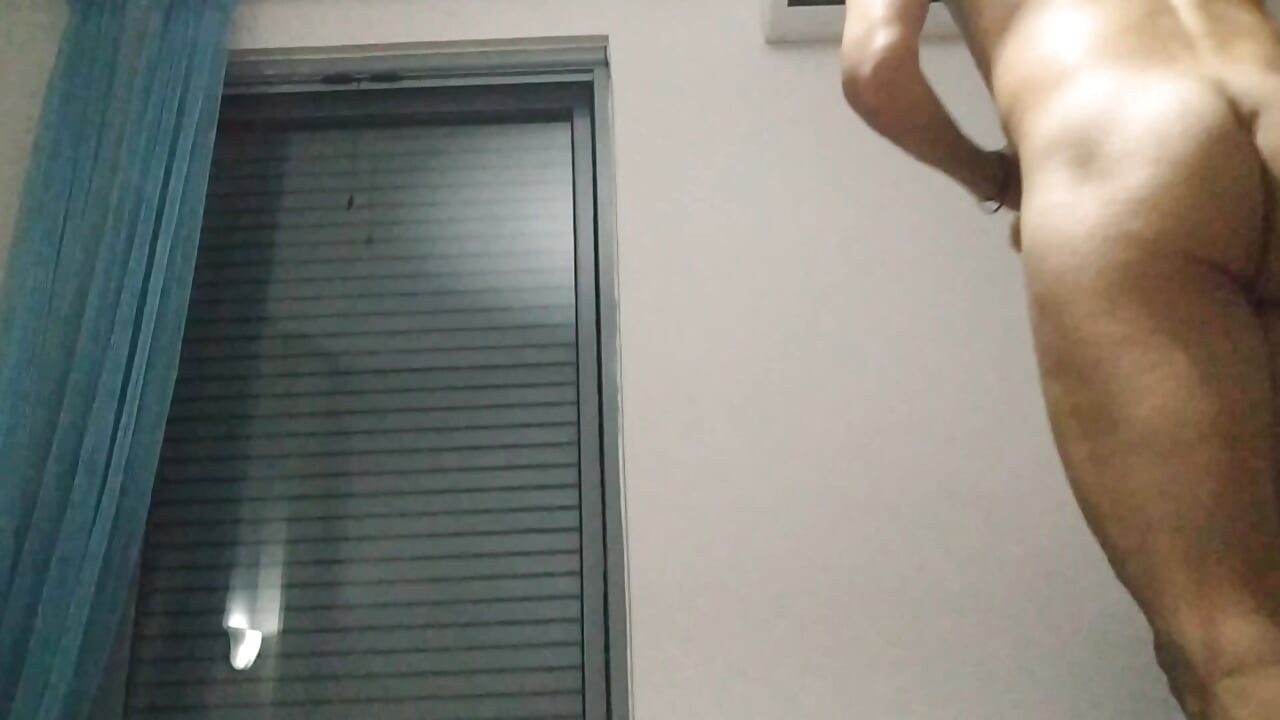 Addicted to fuckin my asshole!