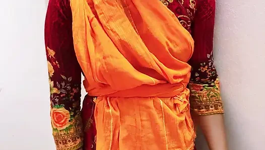 Gadis pekerja ngentot memek pemiliknya di rumah saat istrinya lagi nggak di rumah