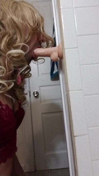 Sissy blowjob
