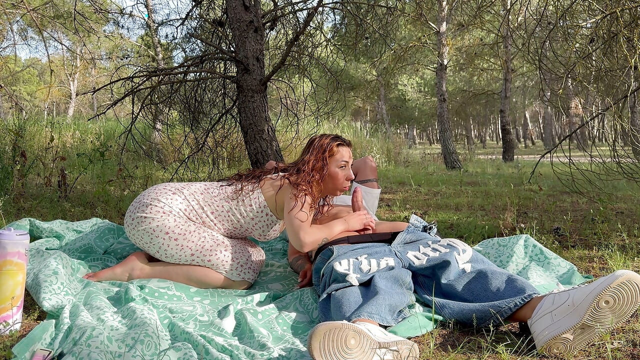 I fucked a stranger outdoors!!