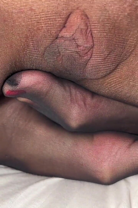 Yes, I Can Rub My Pussy in Seamless Pantyhose with My Feet