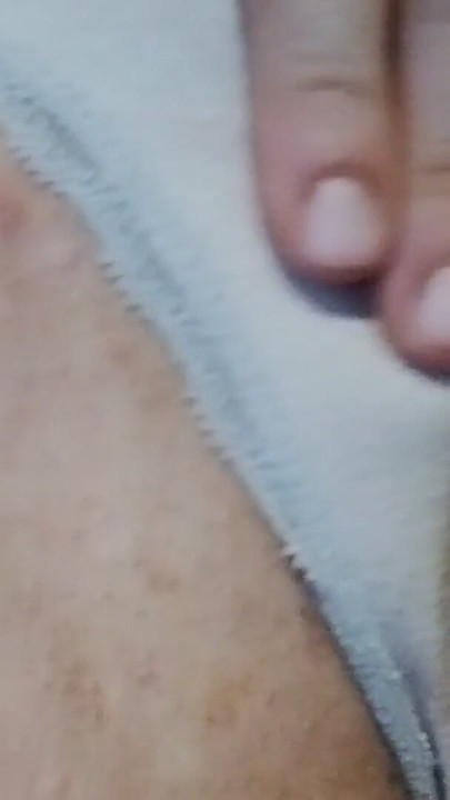 Feuchte Höschen | Clip 1