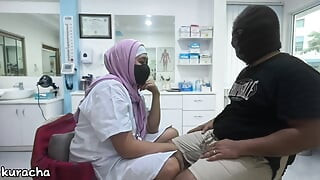 Hijab Doctor shaves Client's thick cock not gets erect during shaving