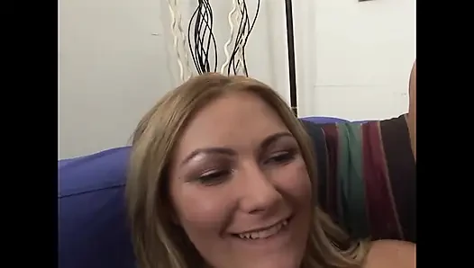Timo Hardy memohon untuk mengisap dua penis