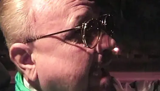 Versaute Taxifahrt: Heiße Girls im Cab