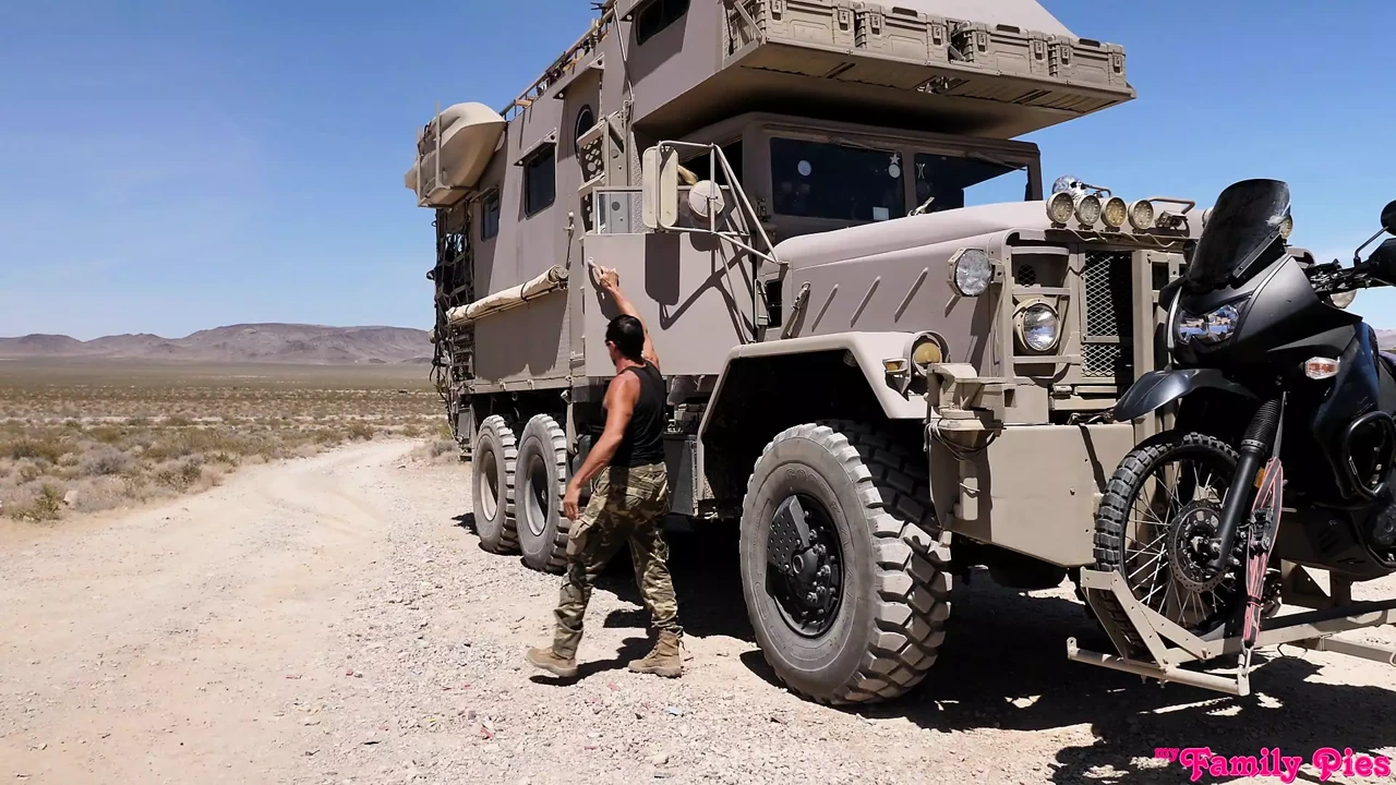 秘密特工继父 - s16：e2