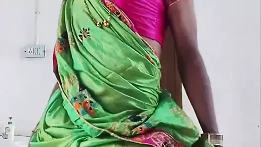 Indyjski seksowny crossdresser Lara d'souza saree wideo