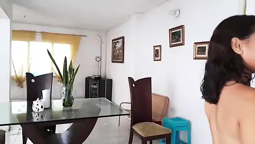 CUCIAN KOTOR VALENTINAHOT10 MENJADI BERBURU KONTOL YANG PUTUS ASA