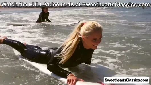 Surf's Up! 4 Lesbian Cuties Cruising di SweetheartsClassics