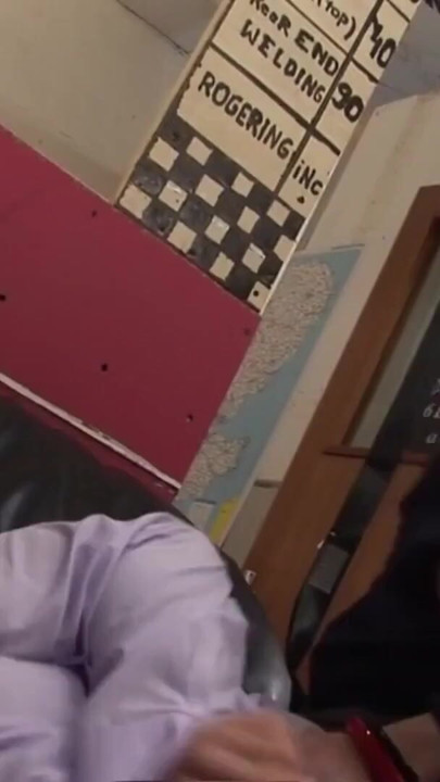 Epik an "Adam alır onun çük basmış tarafından bir sarışın milf ile büyük memeler"