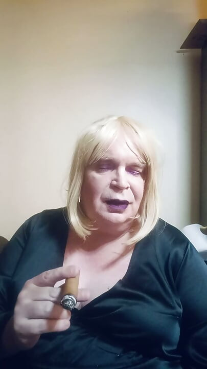 Part 5 - BBW TV discussing her many years in the BDSM and Kink world