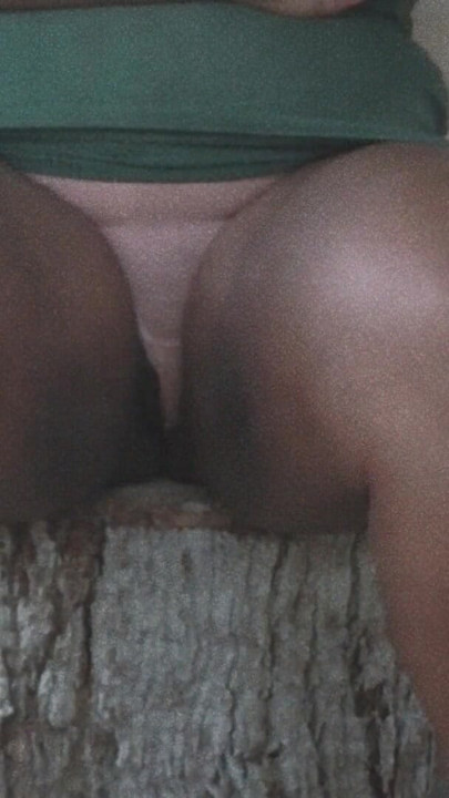 Cameltoe in stepmom's short dress | Clip 1