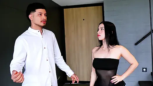 İç mimara kızıyorum ve öfkemi yatıştırmak için bana süt veriyor