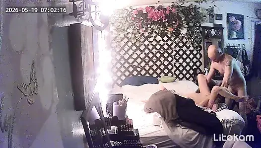 Kepergok sama tetangga